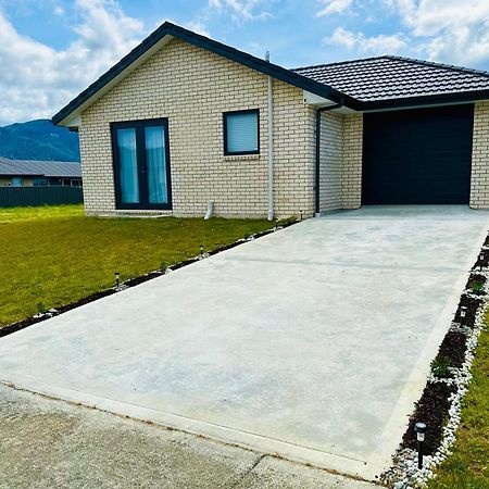 Holiday Home In Beautiful Te Anau Luaran gambar