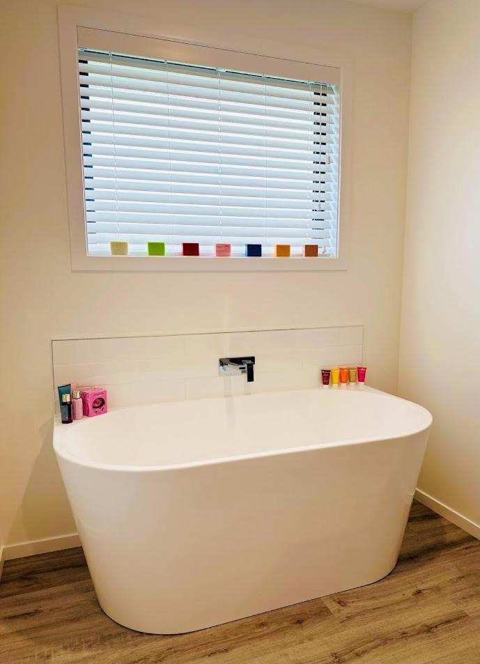 Holiday Home In Beautiful Te Anau Luaran gambar